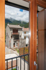 Villanúa edificio viviendas